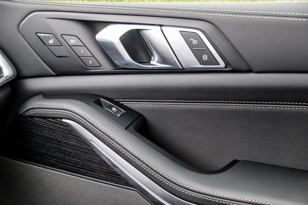 new 2026 BMW X7 car, priced at $108,025