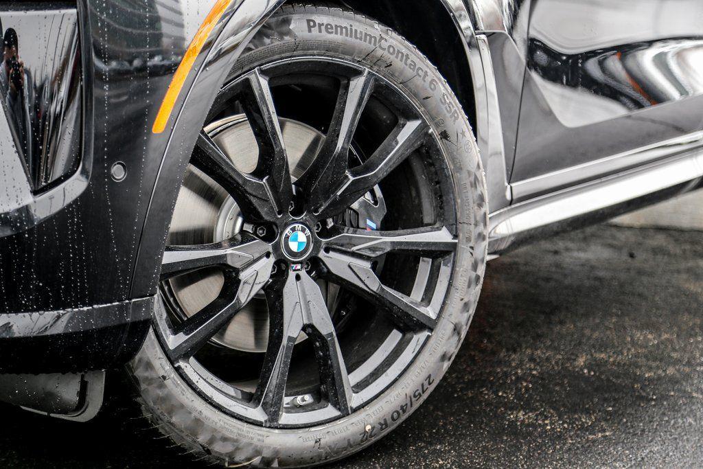 new 2026 BMW X7 car, priced at $108,025