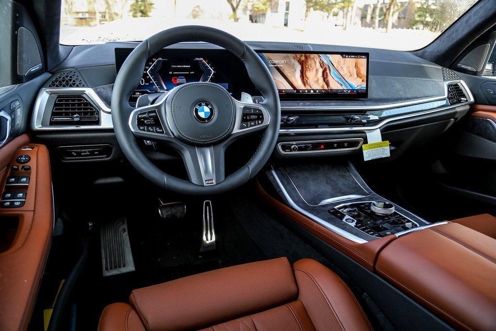 new 2026 BMW X7 car, priced at $105,365