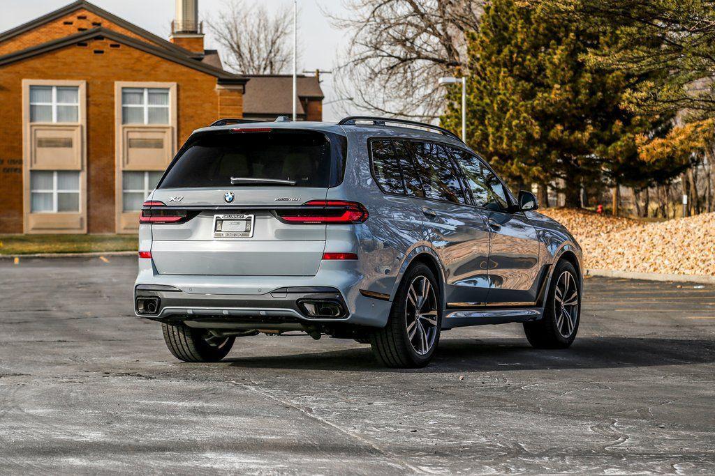 new 2026 BMW X7 car, priced at $105,365