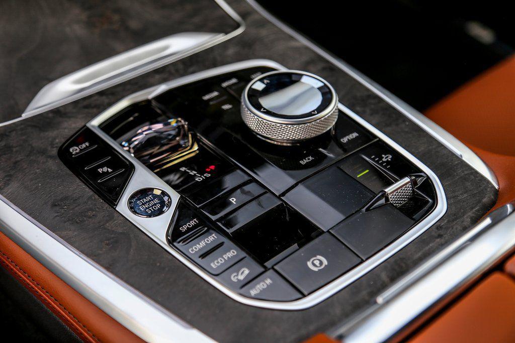 new 2026 BMW X7 car, priced at $105,365