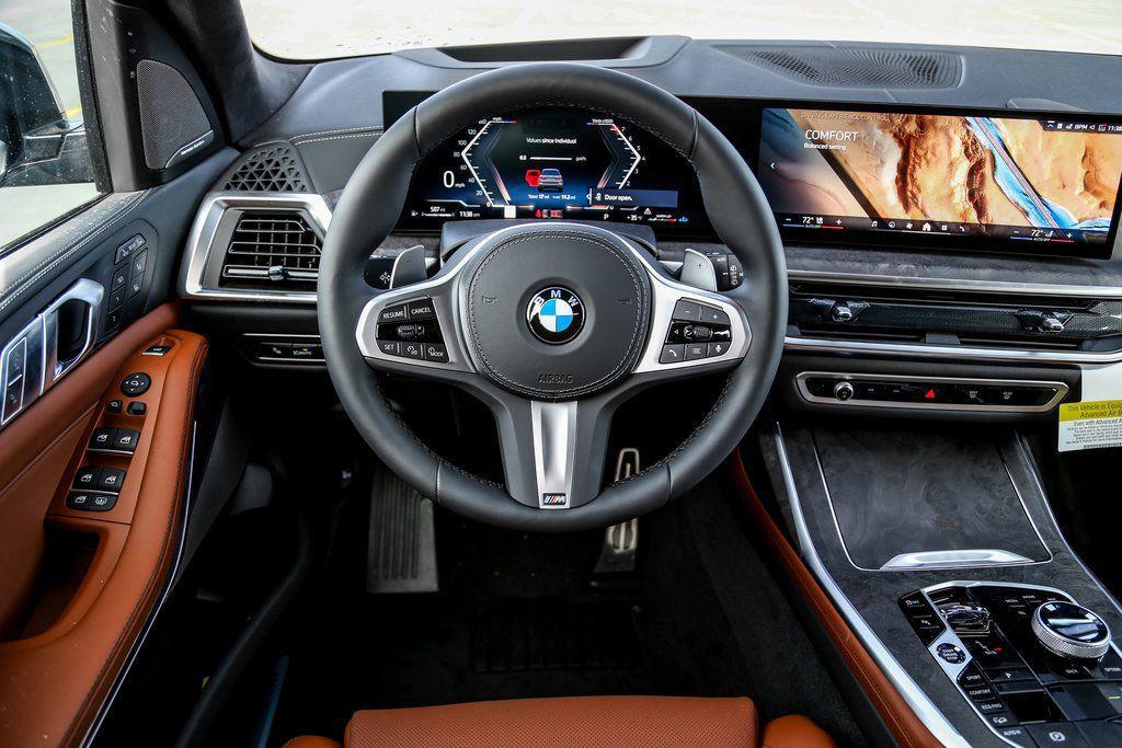 new 2026 BMW X7 car, priced at $105,365