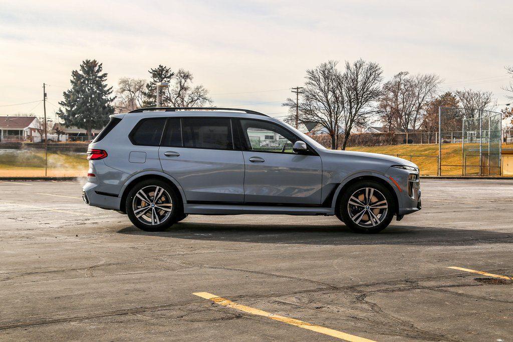 new 2026 BMW X7 car, priced at $105,365