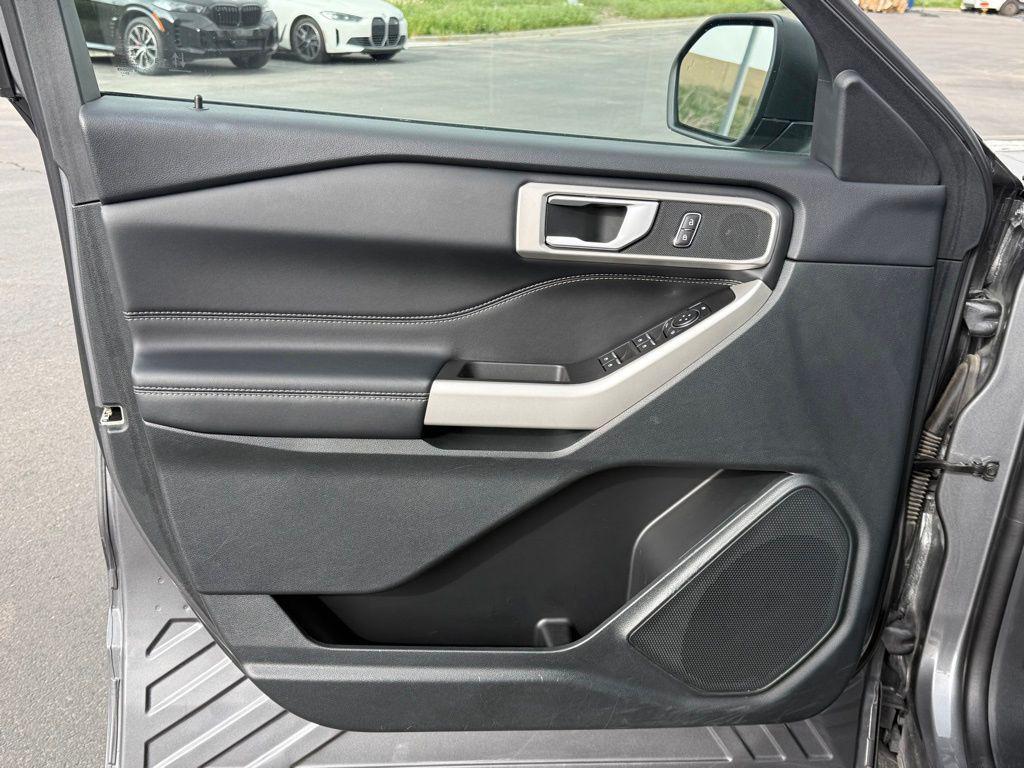 used 2023 Ford Explorer car, priced at $30,995