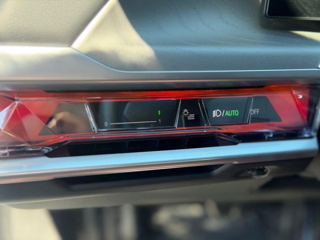 used 2023 BMW 760 car, priced at $61,995