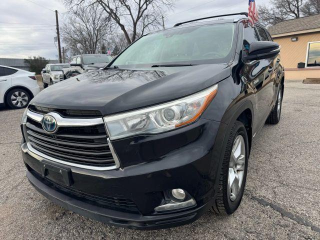 used 2016 Toyota Highlander Hybrid car, priced at $19,995