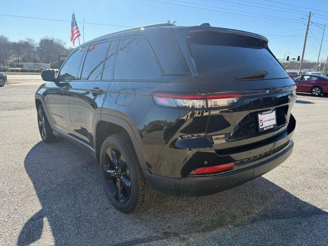 used 2022 Jeep Grand Cherokee car, priced at $25,995