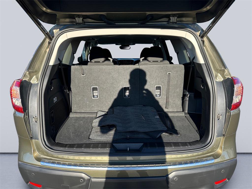 used 2024 Subaru Ascent car, priced at $30,950