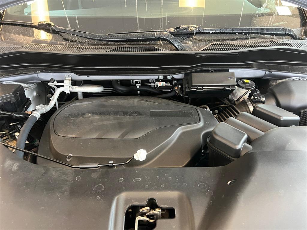 used 2022 Honda Pilot car, priced at $27,750