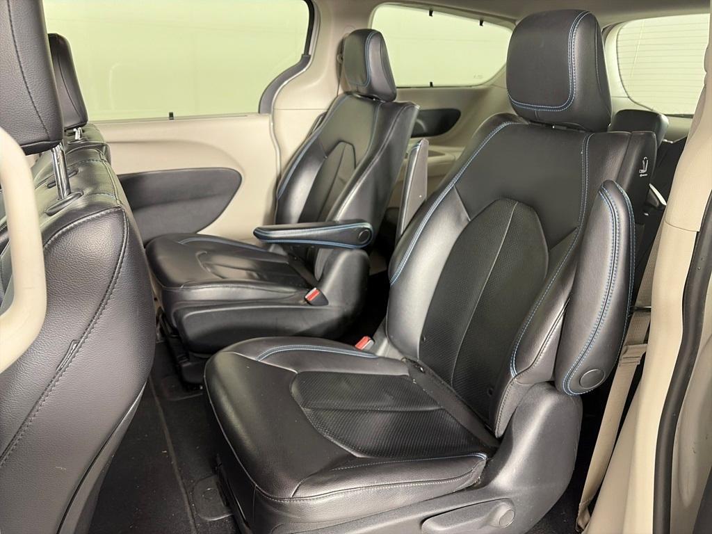 used 2021 Chrysler Pacifica Hybrid car, priced at $20,691