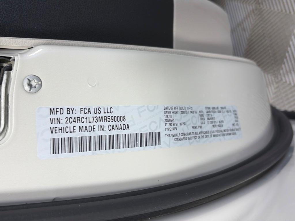 used 2021 Chrysler Pacifica Hybrid car, priced at $19,791