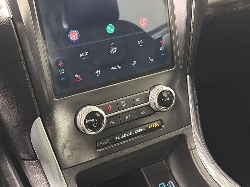 used 2024 Ford Edge car, priced at $24,999