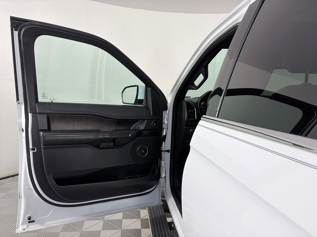 used 2020 Ford Expedition Max car, priced at $26,991