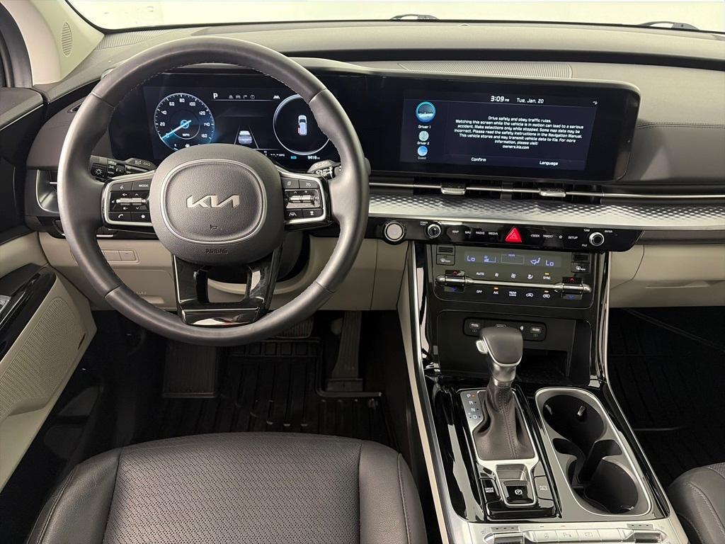 used 2024 Kia Carnival car, priced at $39,791