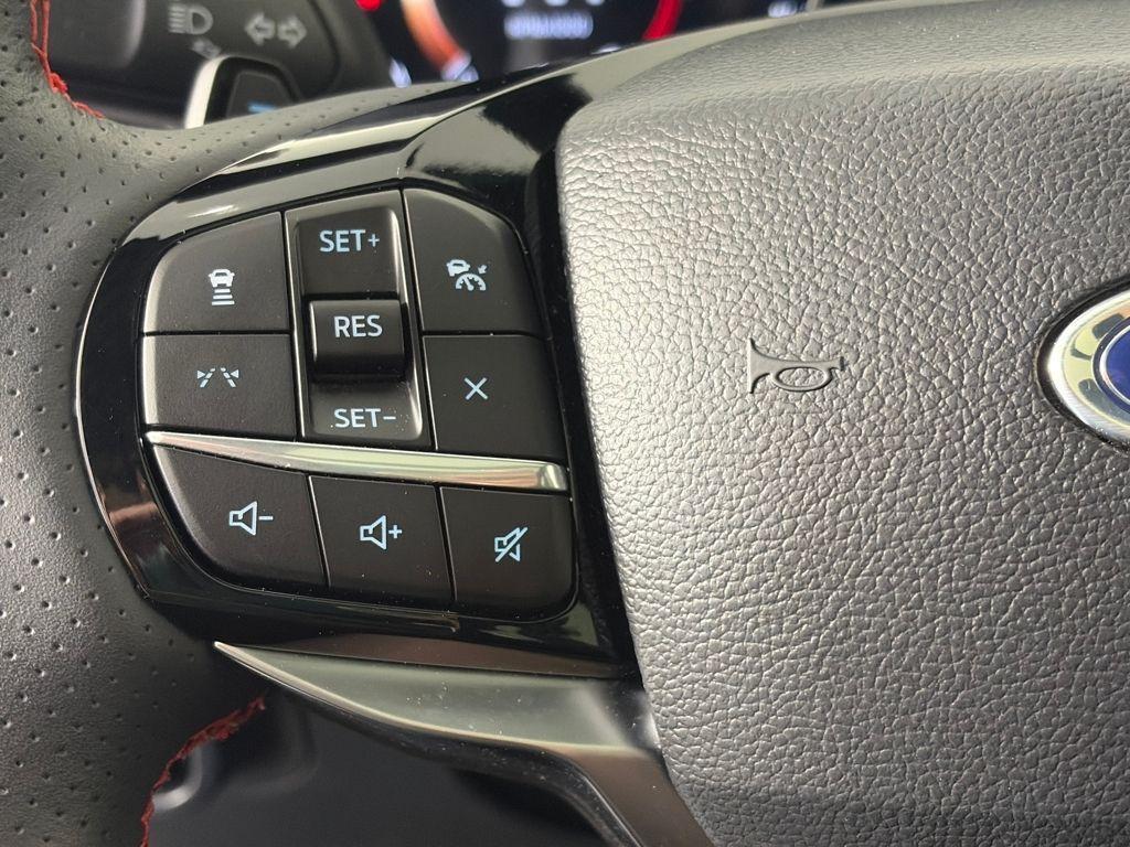 used 2025 Ford Explorer car, priced at $49,991