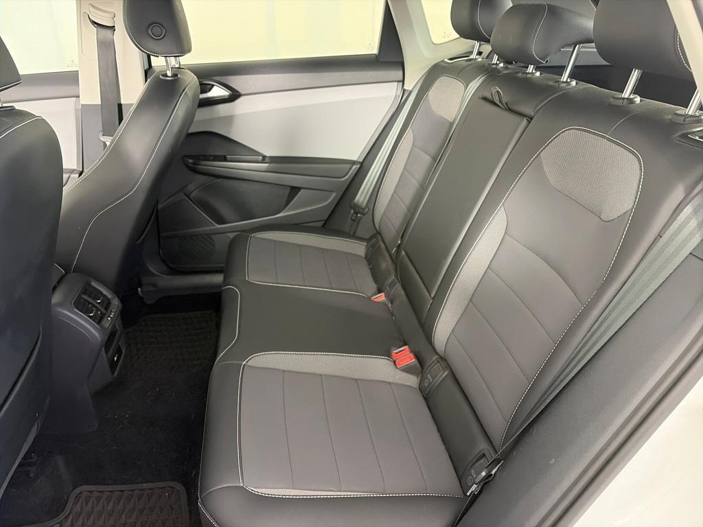 used 2022 Volkswagen Taos car