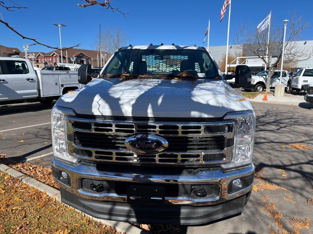 new 2025 Ford F-350 car