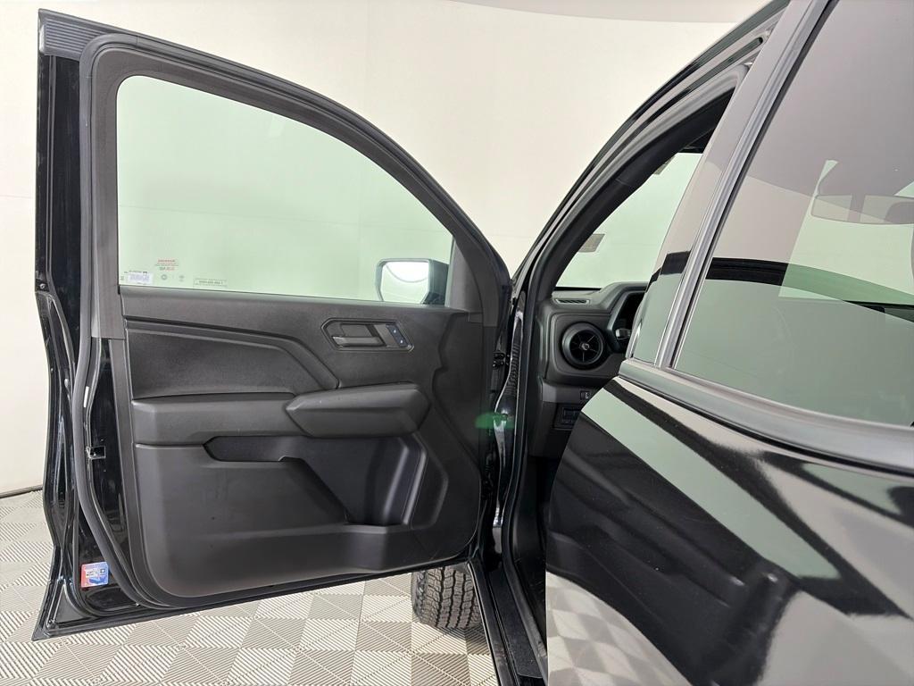 used 2024 Chevrolet Colorado car