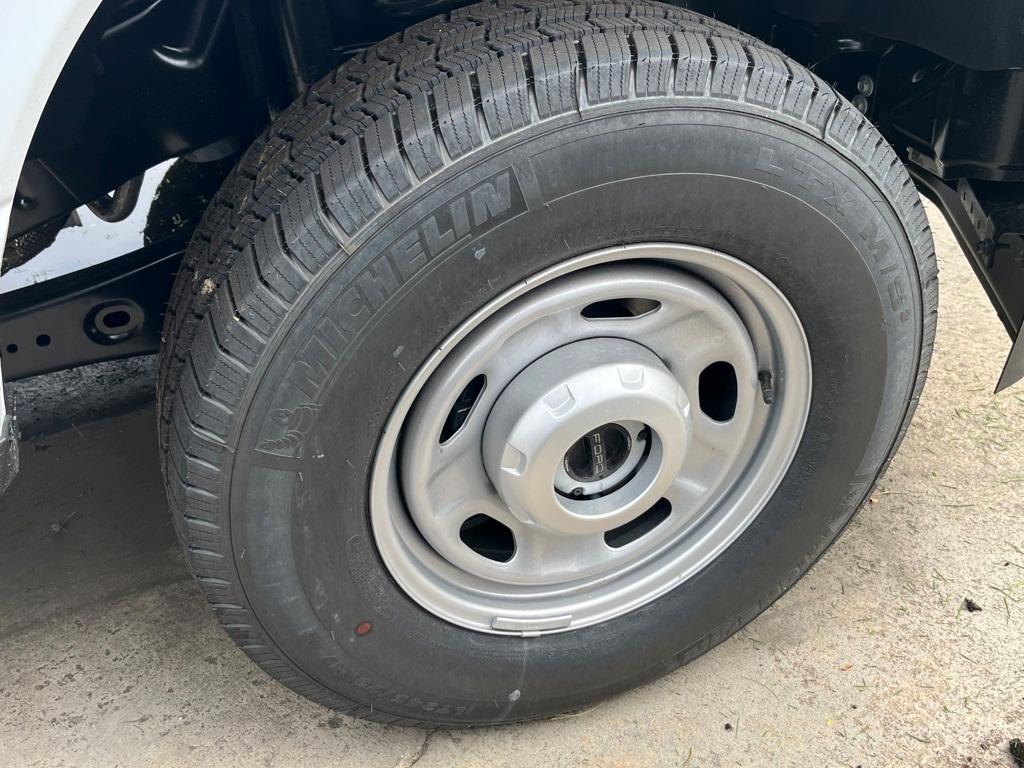 new 2025 Ford F-250 car