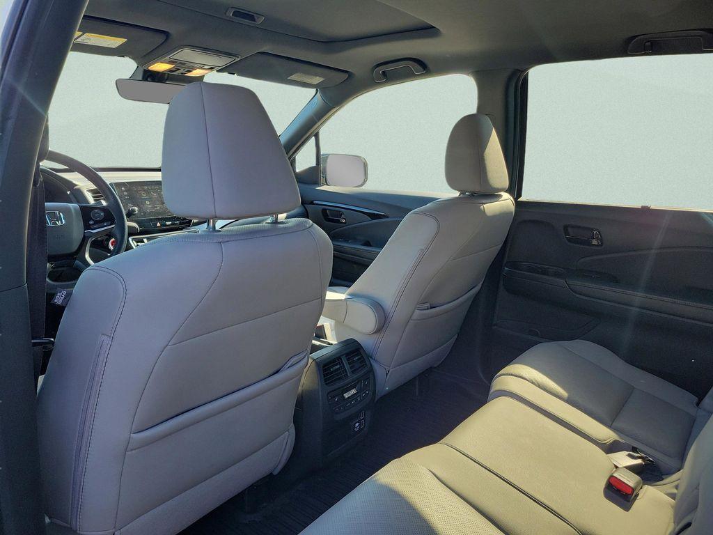 used 2022 Honda Passport car, priced at $32,847