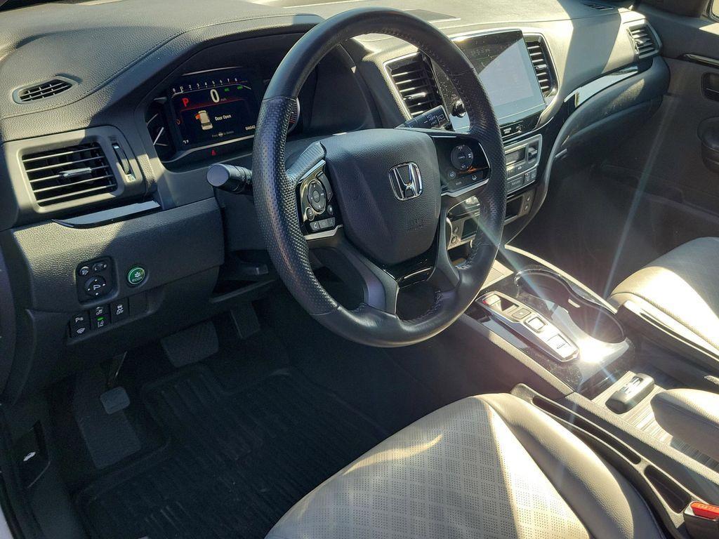 used 2022 Honda Passport car, priced at $32,847