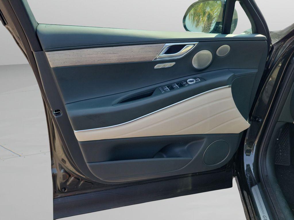 used 2025 Genesis GV80 car, priced at $58,146