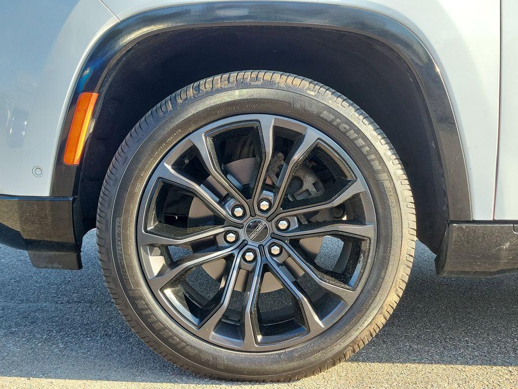 used 2023 Jeep Grand Wagoneer car, priced at $44,000