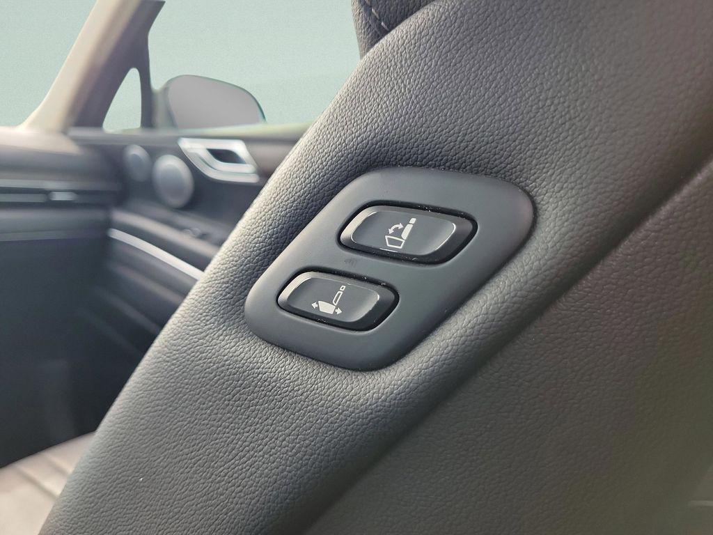 used 2025 Genesis GV80 car, priced at $59,347