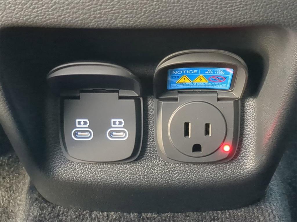 new 2025 Genesis GV80 car, priced at $81,250