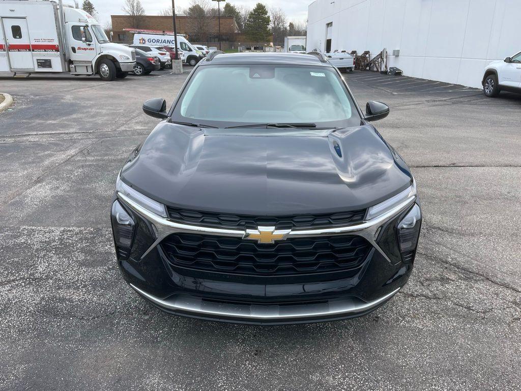new 2026 Chevrolet Trax car, priced at $25,385
