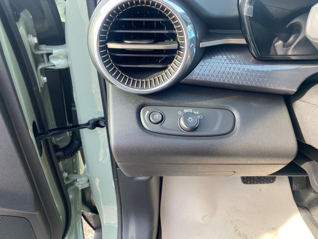 new 2026 Chevrolet Trax car, priced at $28,255