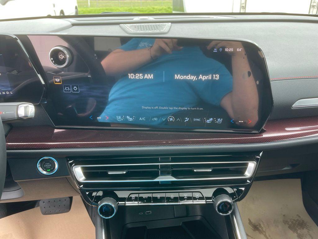 new 2026 Chevrolet Traverse car, priced at $60,320