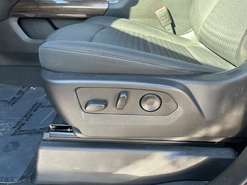 used 2022 Chevrolet Silverado 1500 car, priced at $41,999