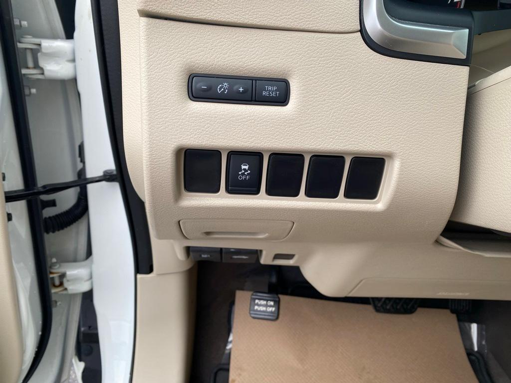 used 2016 Nissan Murano car, priced at $12,599