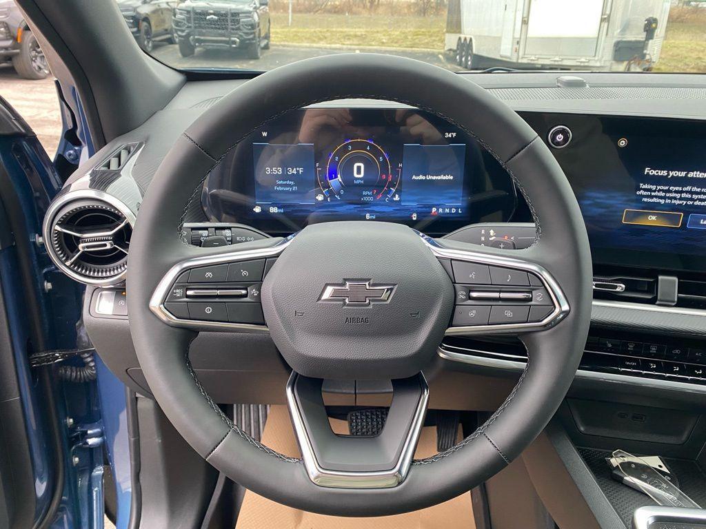 new 2026 Chevrolet Equinox car, priced at $32,660