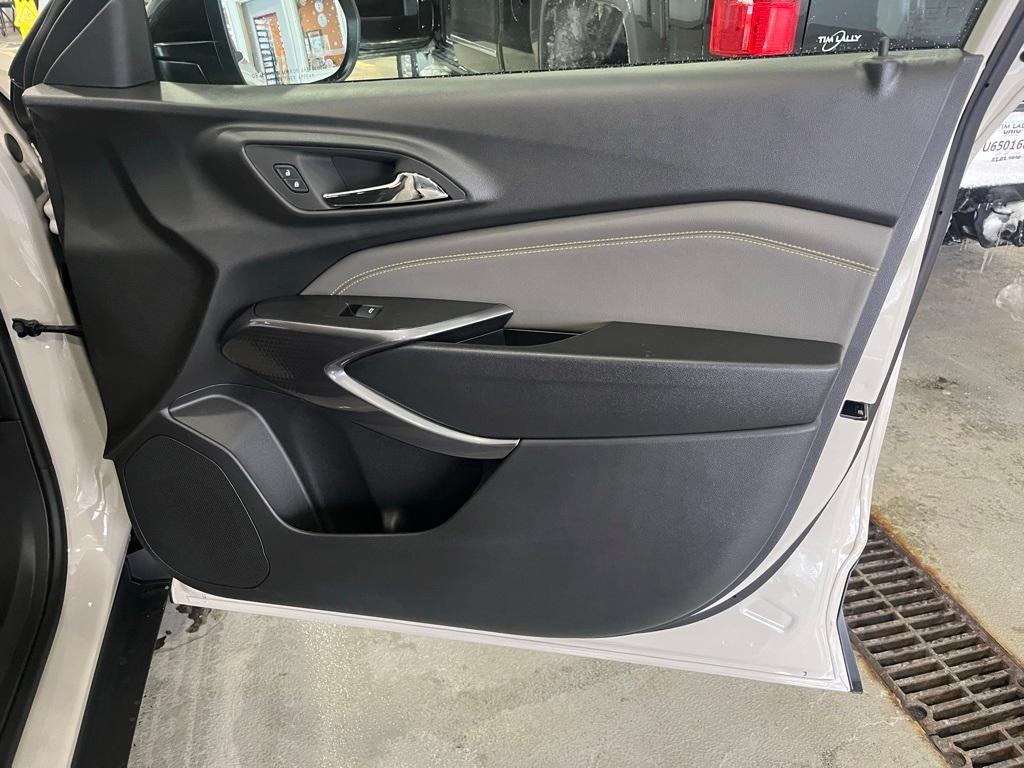 new 2026 Chevrolet Trax car, priced at $28,255