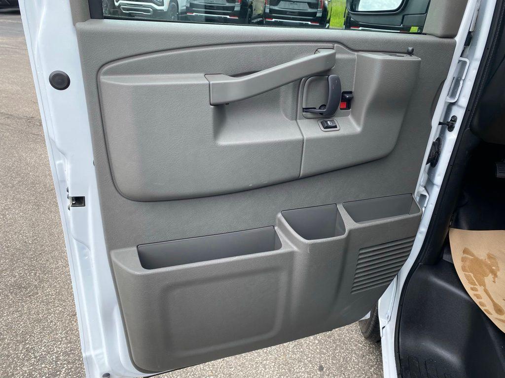 new 2025 Chevrolet Express 3500 car, priced at $55,515