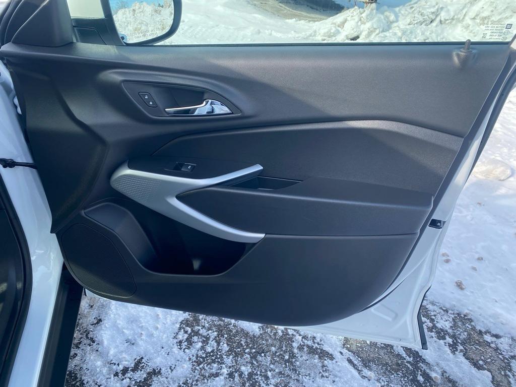 new 2026 Chevrolet Trax car, priced at $25,280