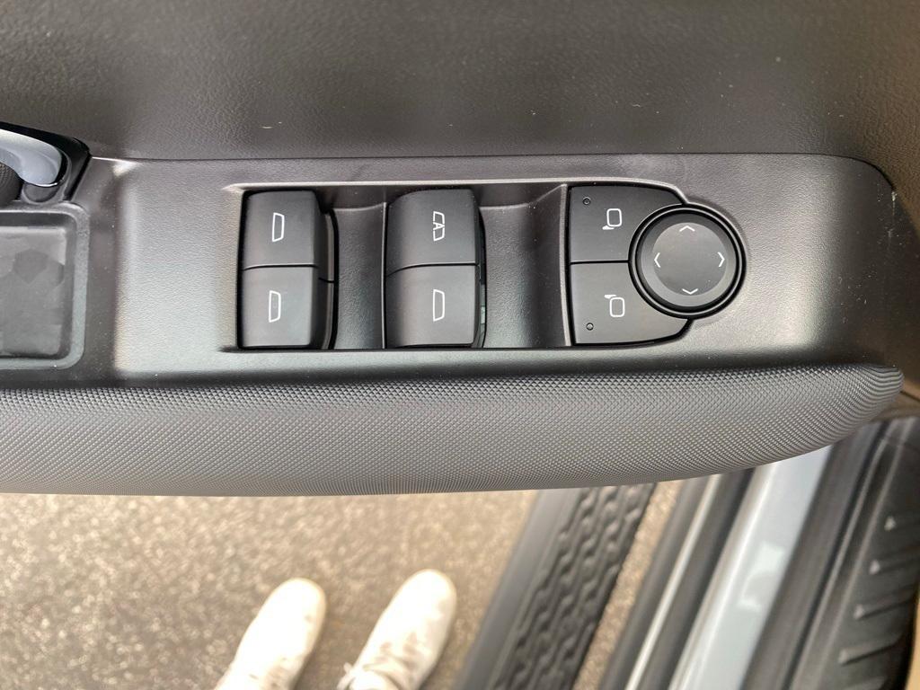 new 2025 Chevrolet Colorado car, priced at $51,995