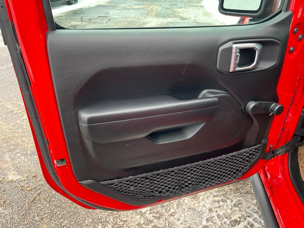 used 2021 Jeep Gladiator car, priced at $25,999