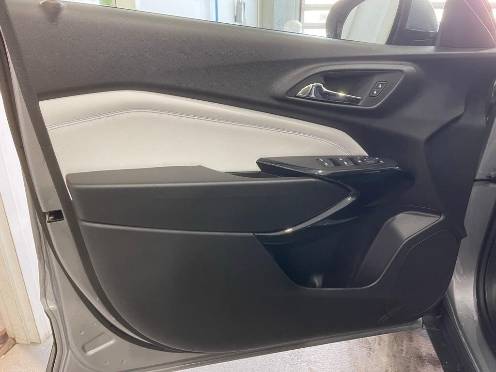 new 2026 Chevrolet Trax car, priced at $25,985