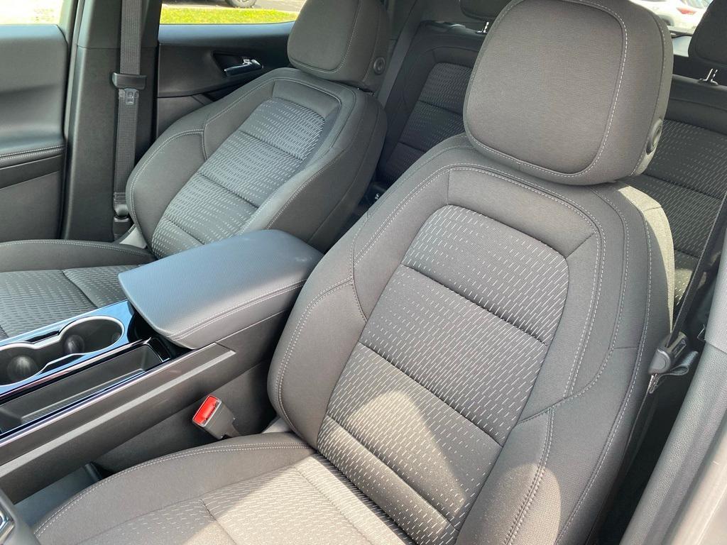 new 2025 Chevrolet Equinox car, priced at $32,245