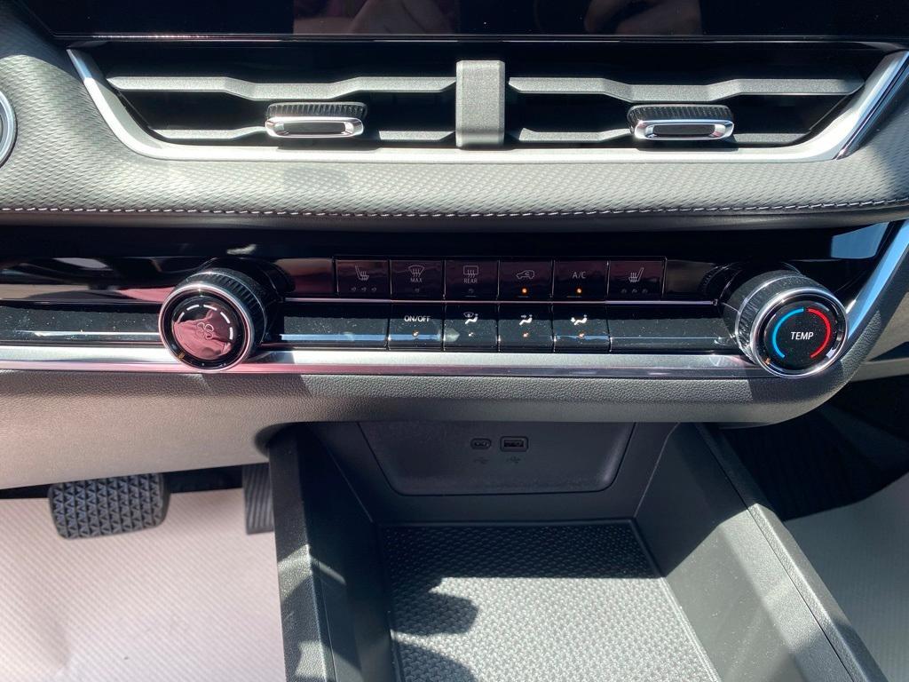 new 2025 Chevrolet Equinox car, priced at $32,245