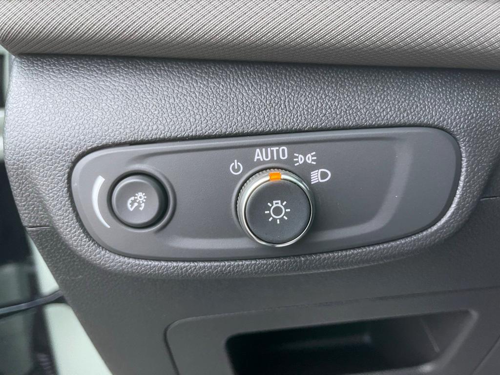 new 2026 Chevrolet TrailBlazer car, priced at $34,045