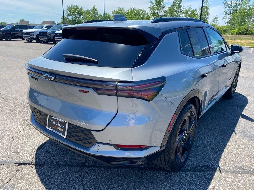 new 2025 Chevrolet Equinox EV car, priced at $43,393