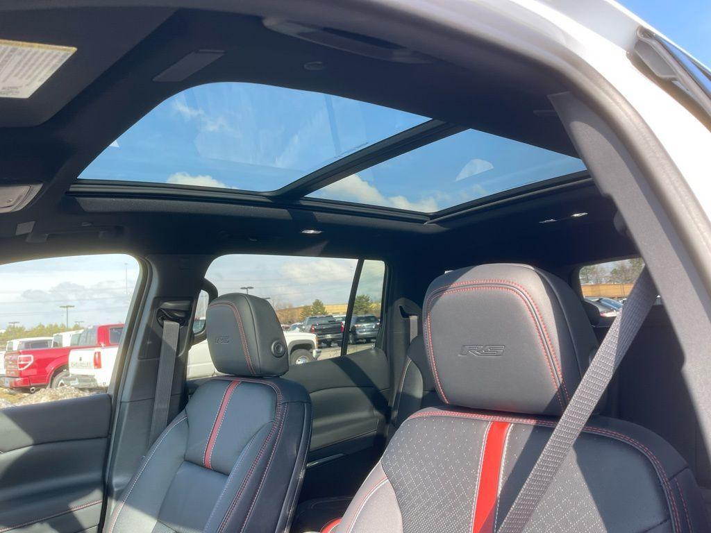 new 2026 Chevrolet Traverse car, priced at $62,415