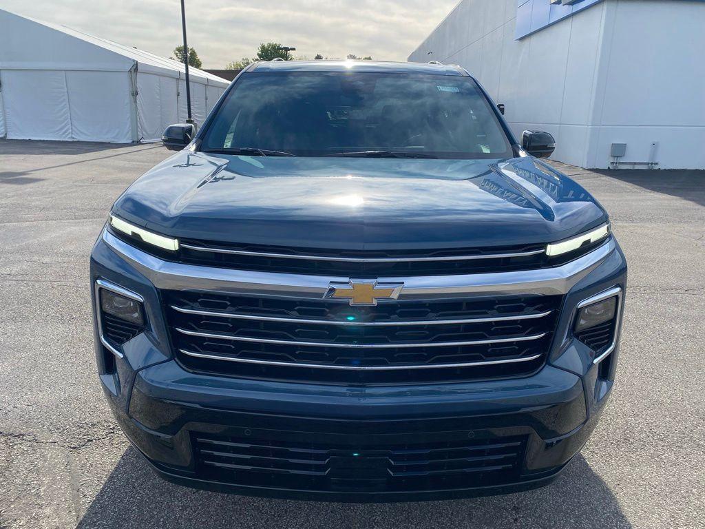 new 2026 Chevrolet Traverse car, priced at $61,020