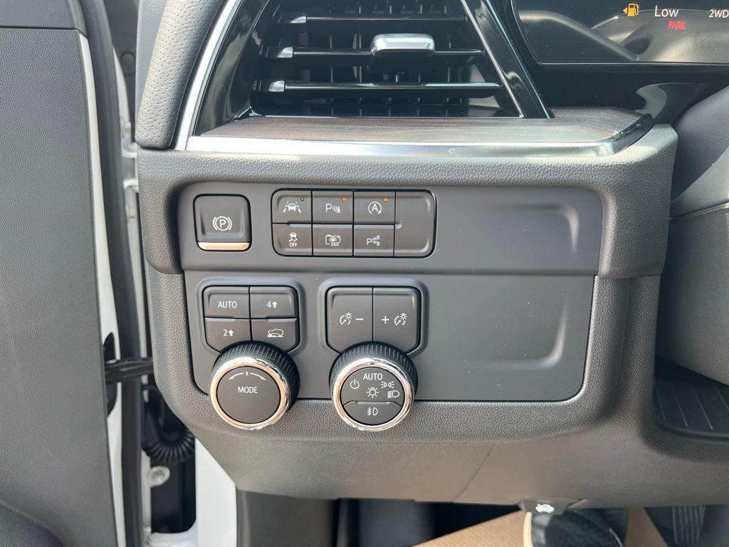 new 2025 Chevrolet Tahoe car, priced at $79,995