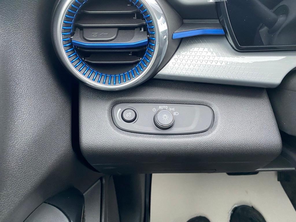 new 2026 Chevrolet Trax car, priced at $26,780