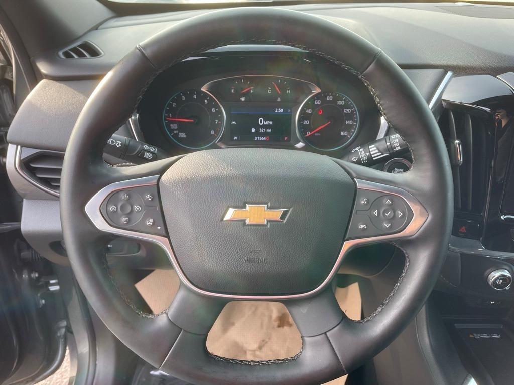 used 2023 Chevrolet Traverse car, priced at $32,999